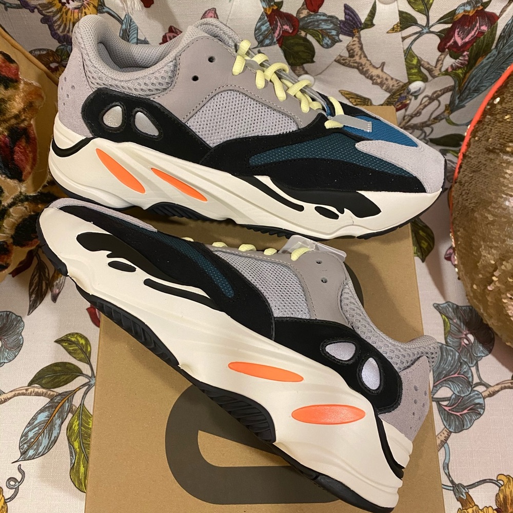 YEEZY BOOST 700 'WAVE RUNNER'